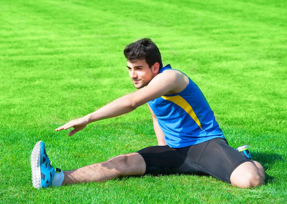 Stretching for young athletes: when to stretch, why it matters and what to do before and after sport
